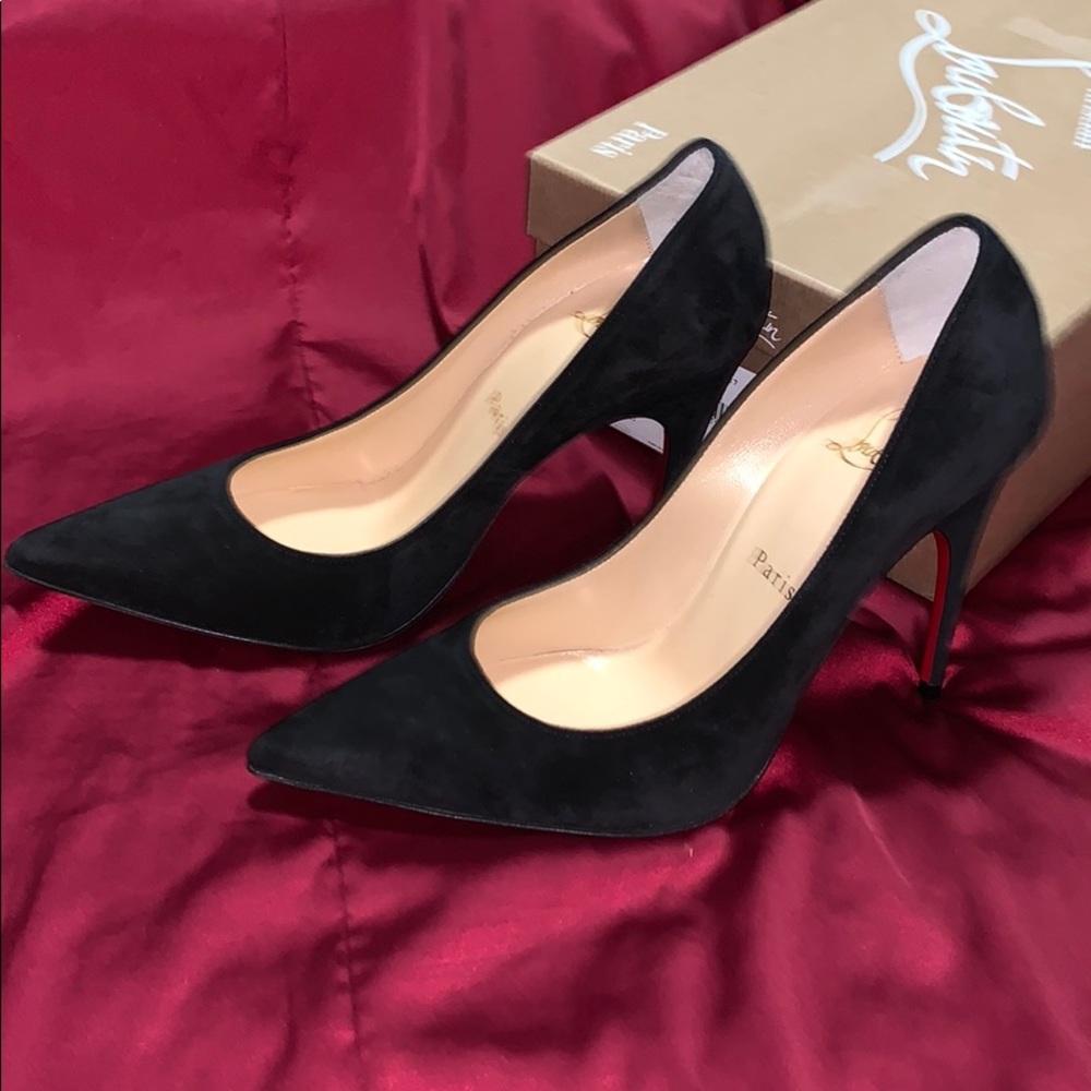 Christian Louboutin Alminette black suede pumps | 7.5